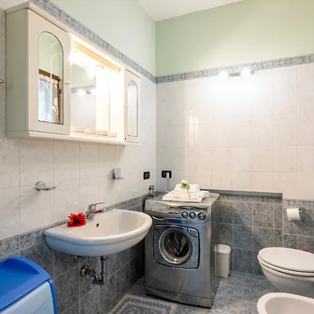 Residenza Vittoria - Happy Apartment Desenzano del Garda